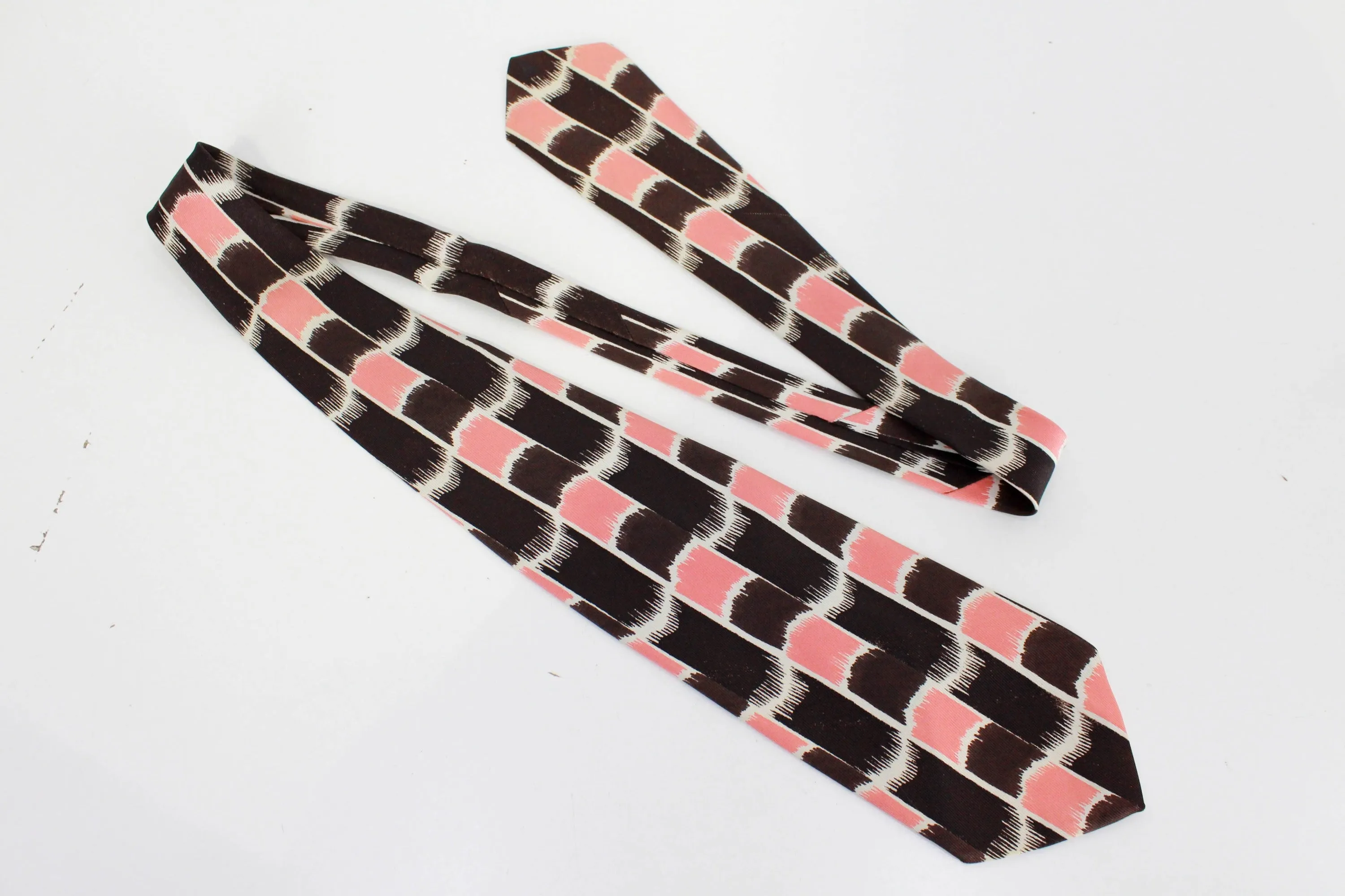 1940s Rayon Wide Necktie, Brown and Pink Abstract Print