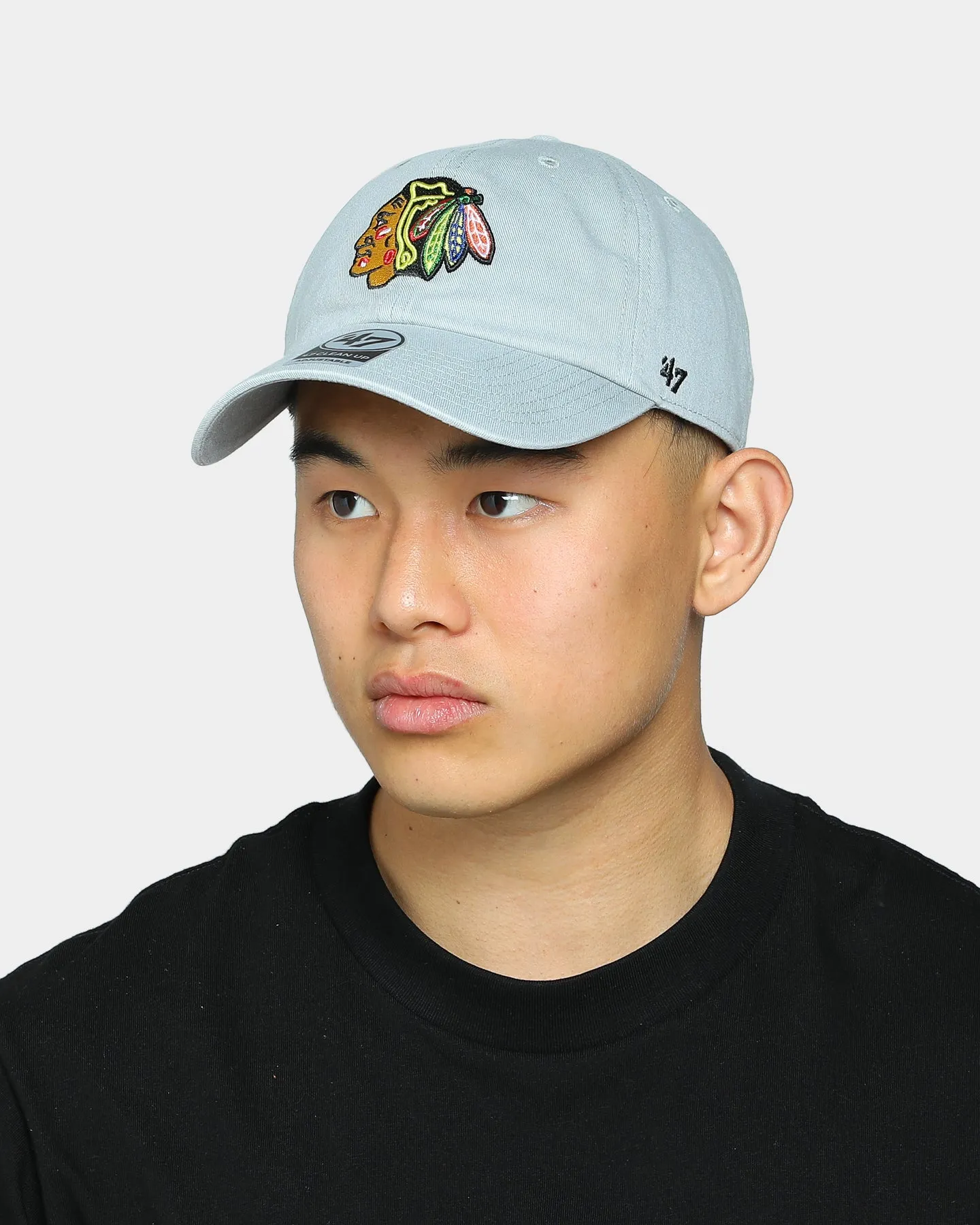 47 Brand Men's Chicago Blackhawks Clean Up Strapback Grey