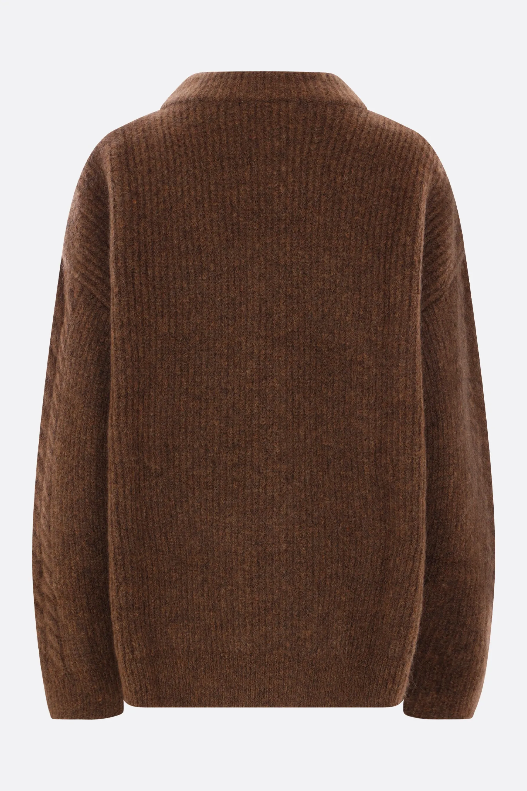 Anette oversized pullover in cable-knit