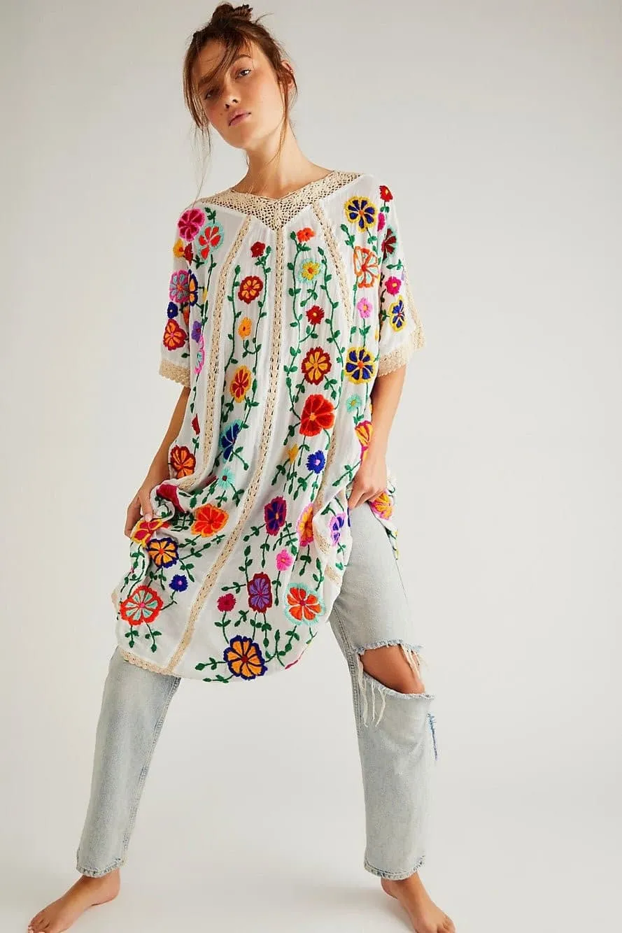 BELLA FLOR EMBROIDERED KAFTAN