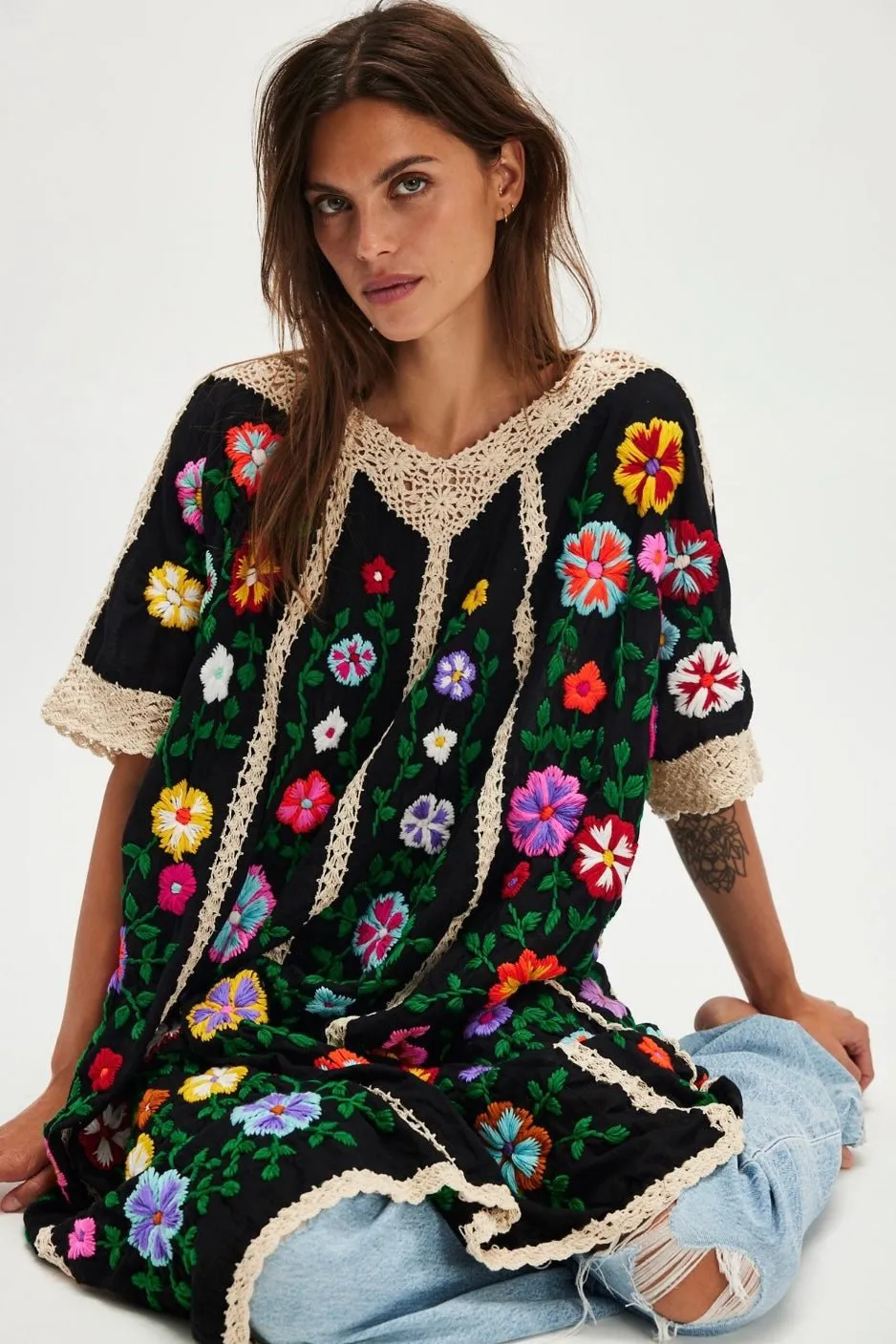 BELLA FLOR EMBROIDERED KAFTAN