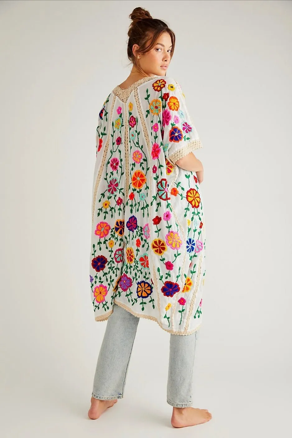 BELLA FLOR EMBROIDERED KAFTAN