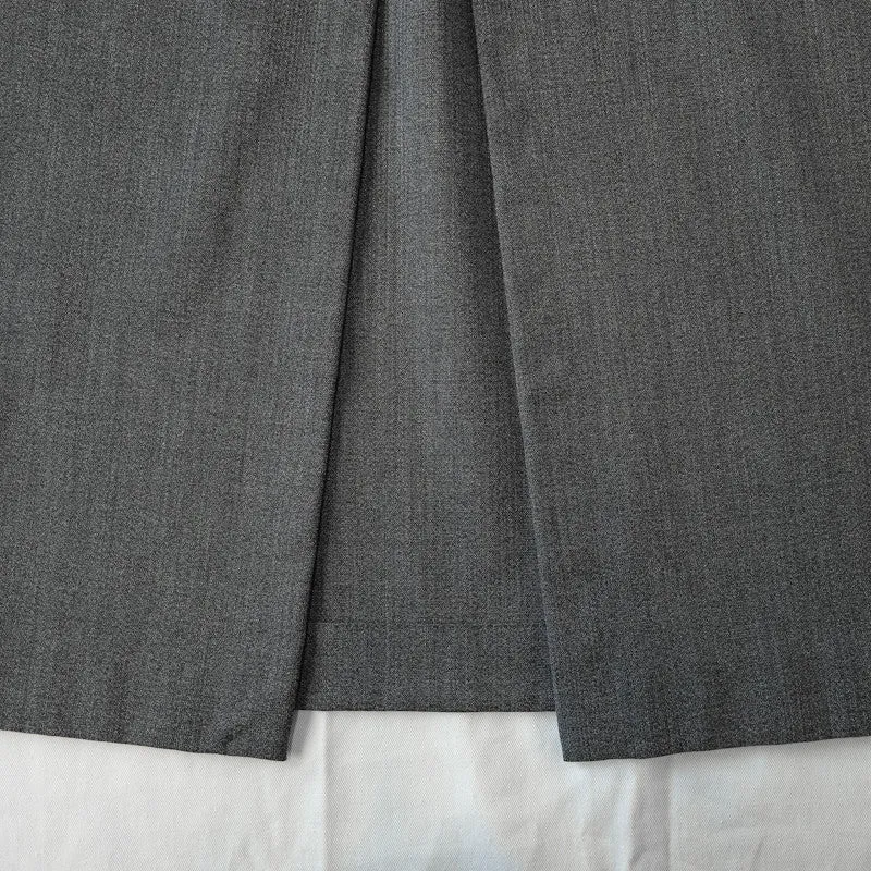 horizontal dart skirt